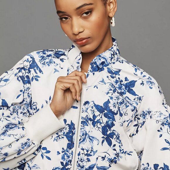 NWT Anthropologie Cropped Floral Print Bomber Jacket Color: BLUE MOTIF BLUE MOTI - Picture 2 of 10